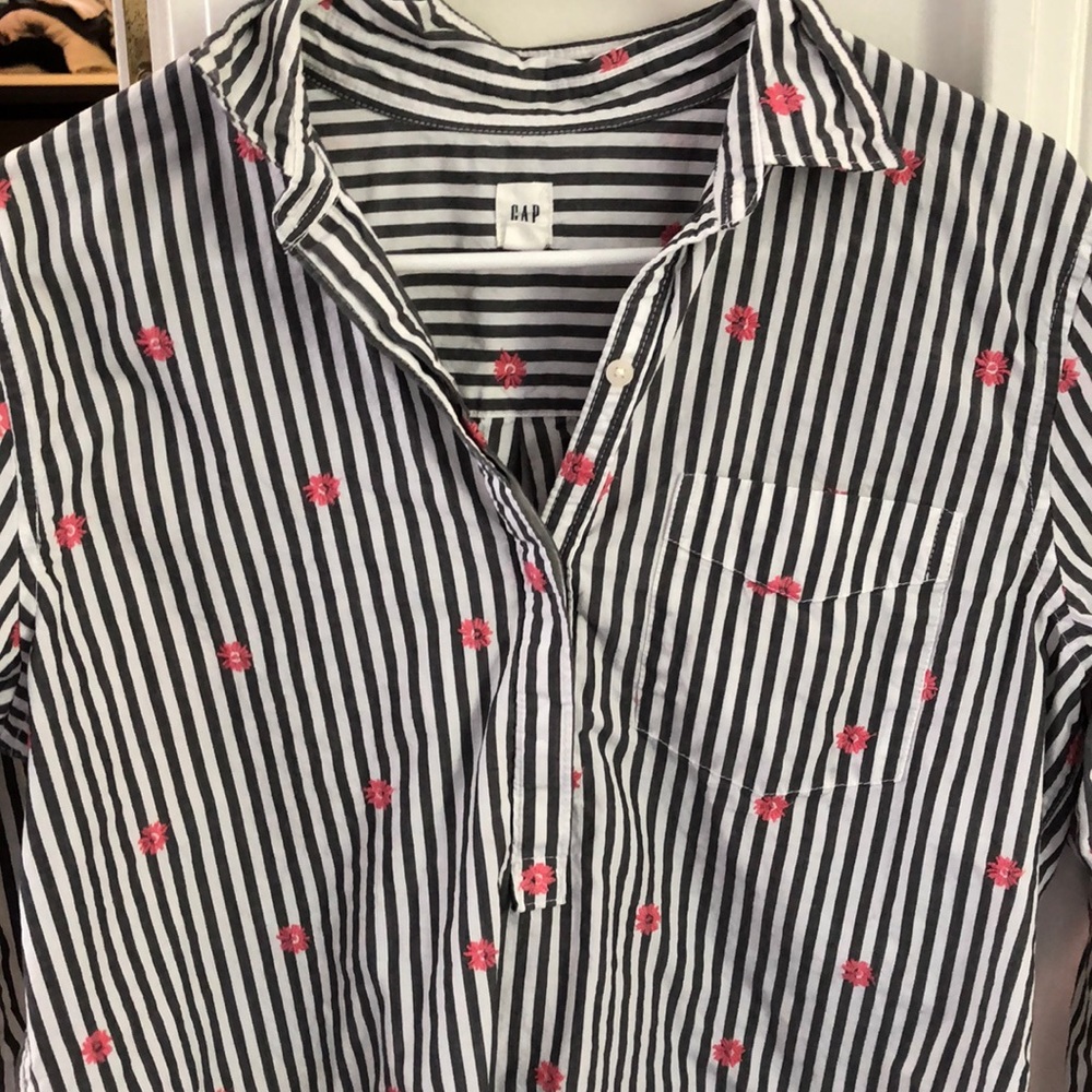 Striped gap semi button-down shirt